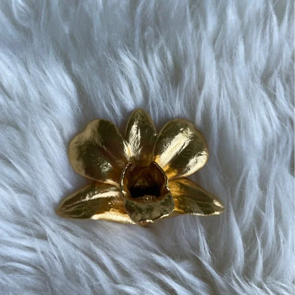 RISIS 24k Gold Dipped Real Orchid Singaporean Brooch or Pendant - Picture 3 of 8